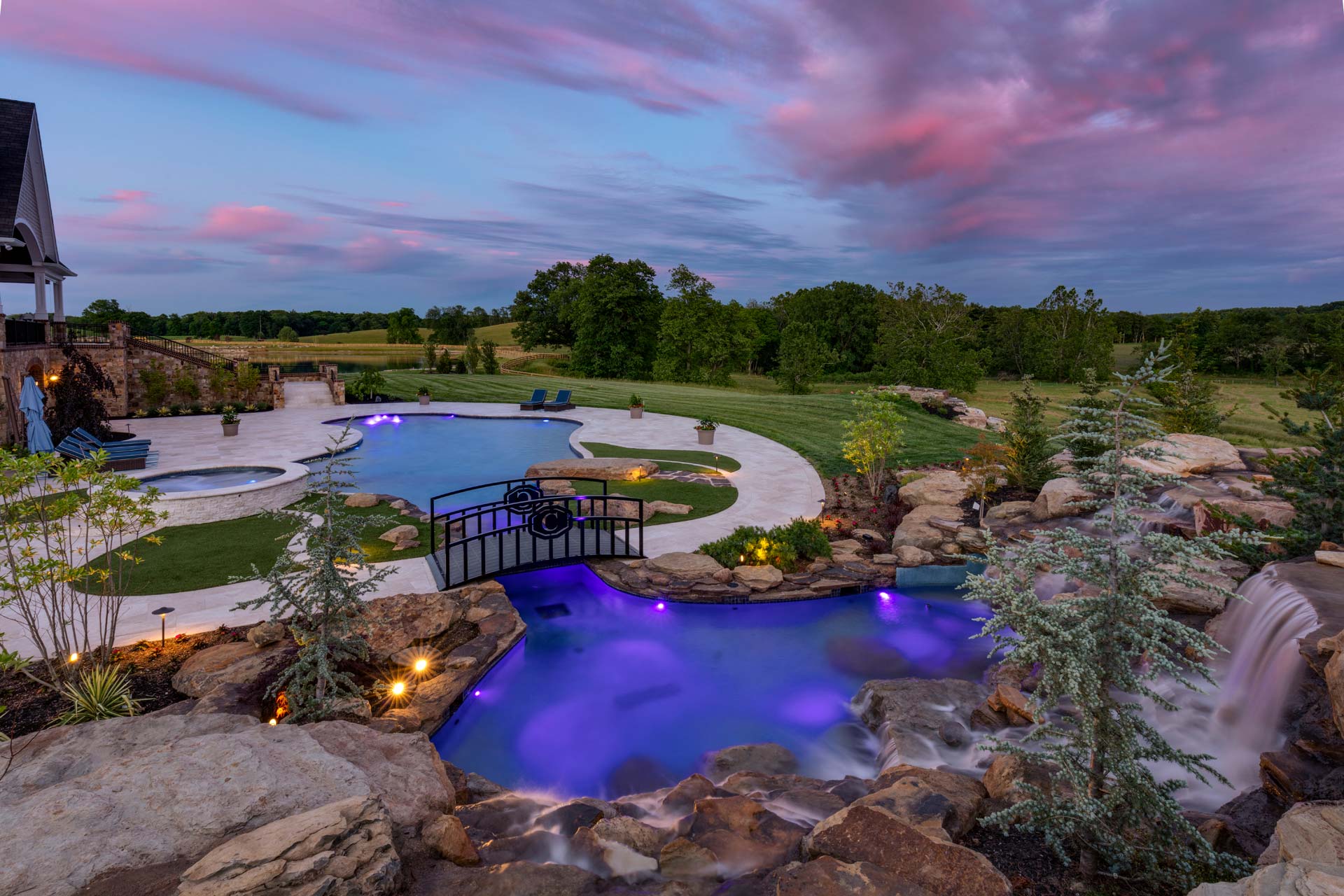 Outdoor living and Pool